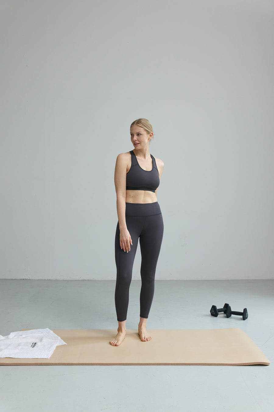 Leggings taille haute & brassière graphite