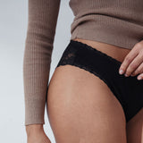 Brazilian slips met kant | Zwart