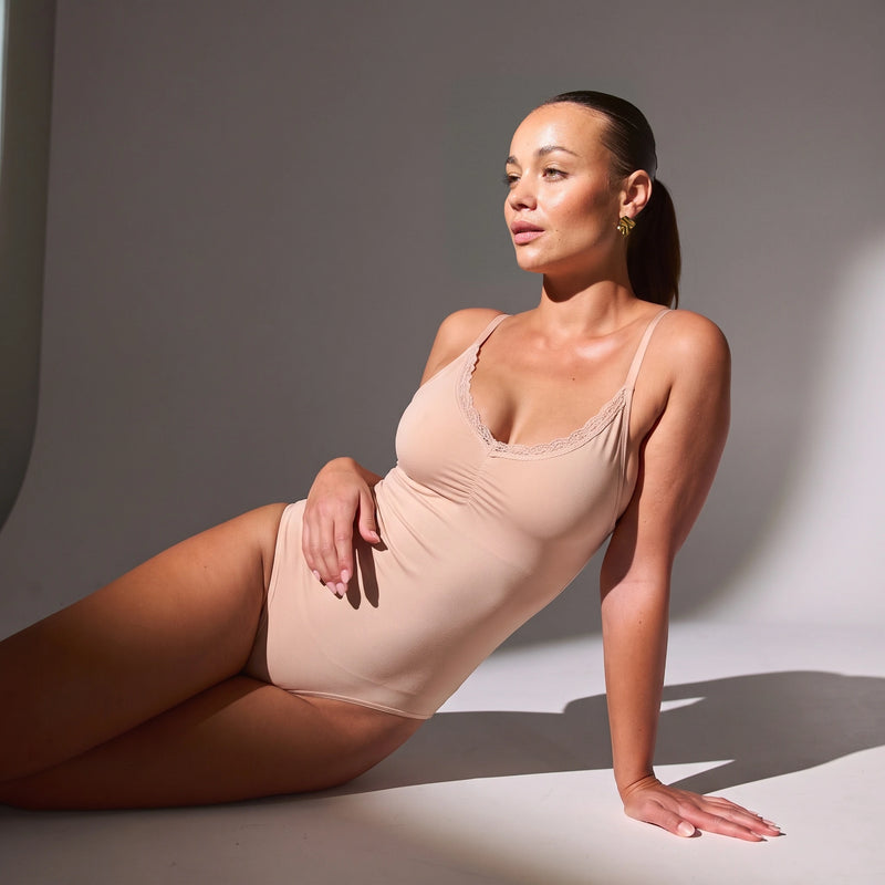 Shaping Body mit Spitze - Oberteile - Nahtloser Schnitt