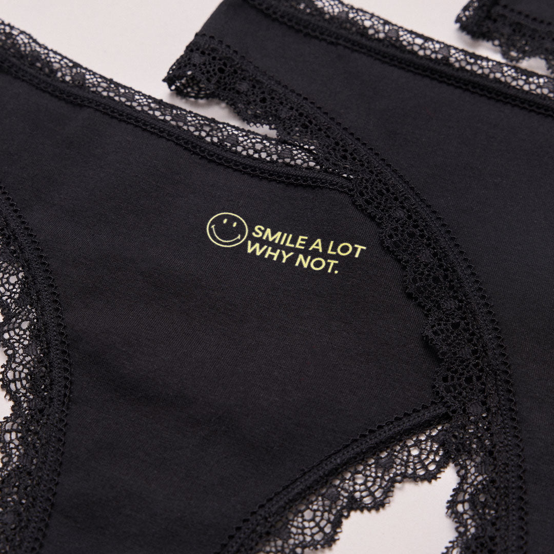 SMILEY x SNOCKS Tangas mit Spitze - Unterhosen - Smiley Print