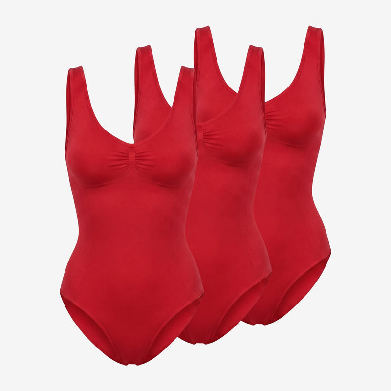 {"alt": "Shaping Body mit breiten Trägern - Oberteile - Classic Red", "quantity":"3"}