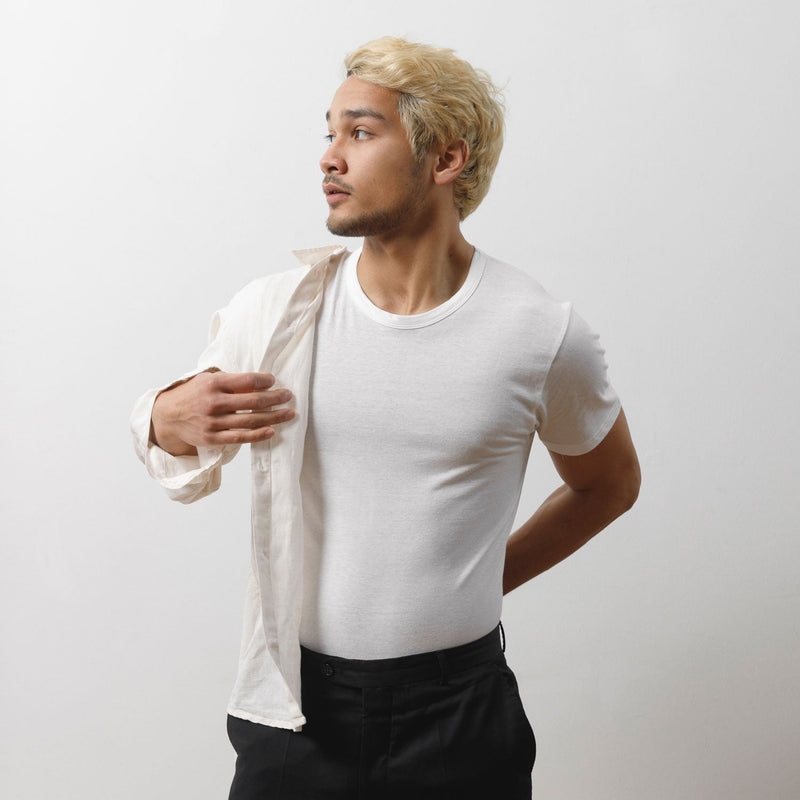 Rundhals T-Shirt extra lang - Oberteile - Perfekt unter deinem Hemd