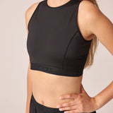 Sport-BH mit Logo - Oberteile - Feuchtigkeitsregulierend