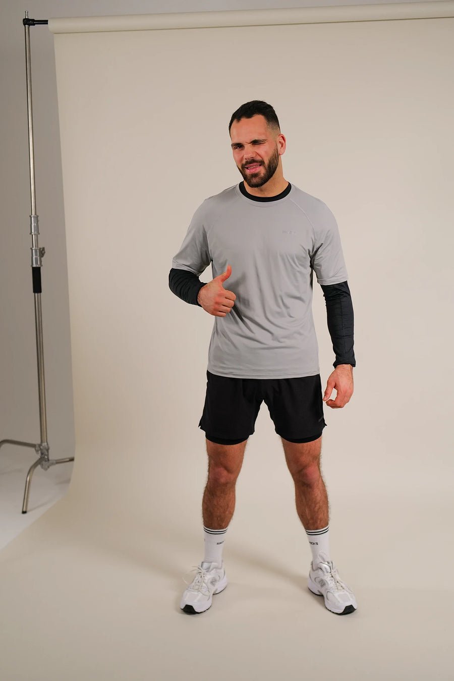 Lennart Sass – Trainingsshort Raglan Zilver