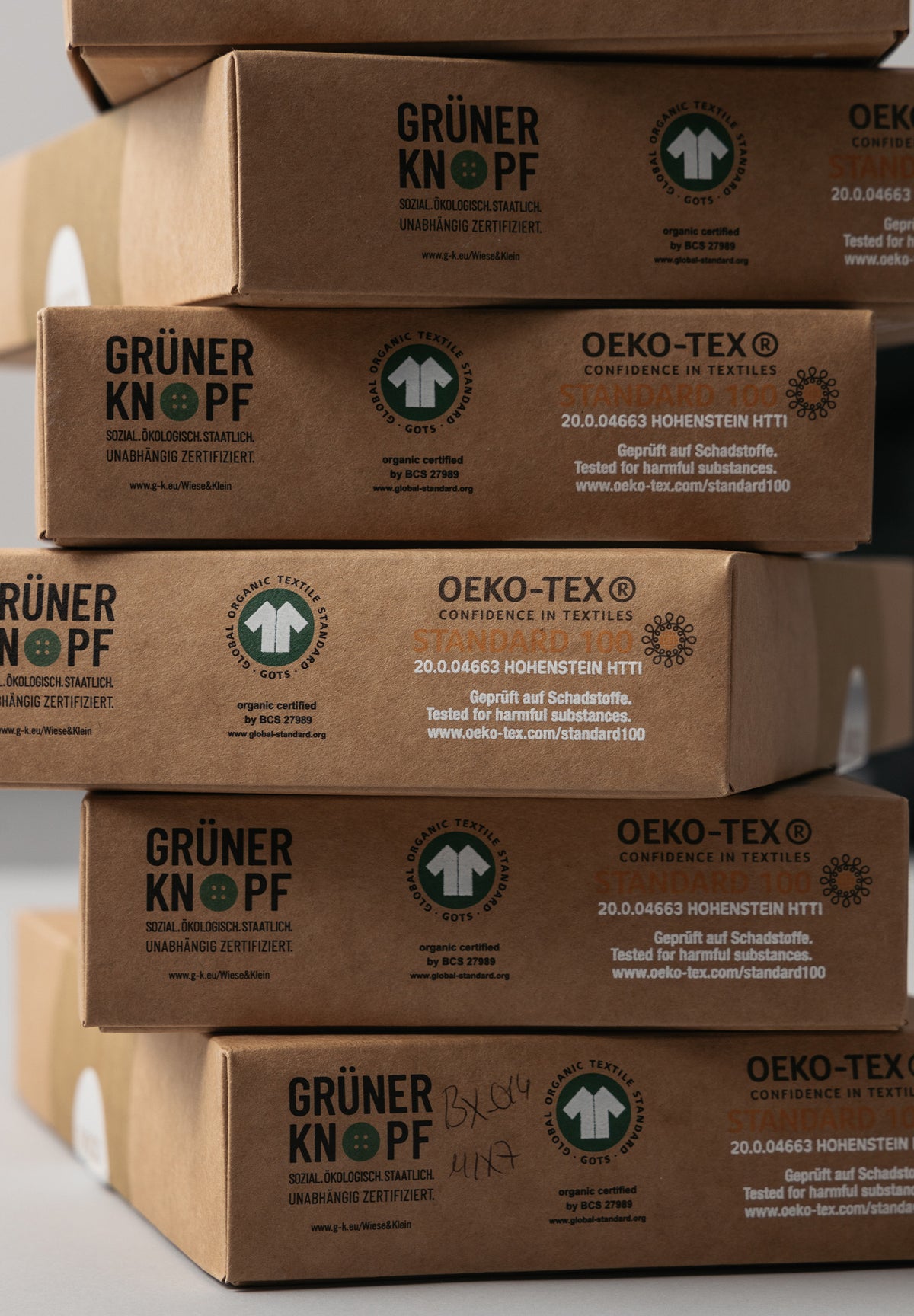 //snocks.com/cdn/shop/files/Mood-6.jpg?v=1659447627