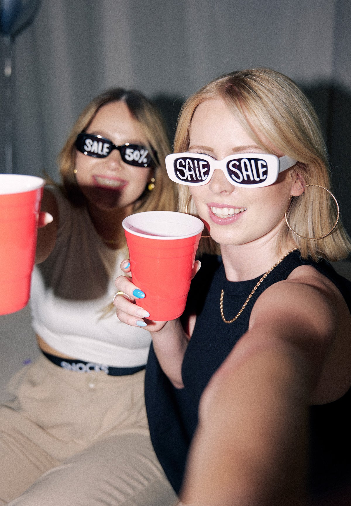 //snocks.com/cdn/shop/files/SNOCKS-Birthday-9.jpg?v=1659446745