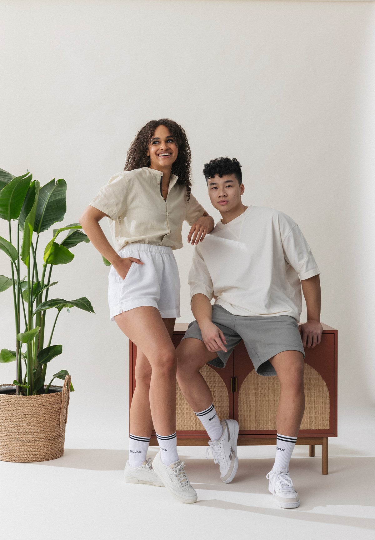 //snocks.com/cdn/shop/files/SPRING-22-5.jpg?v=1659438264