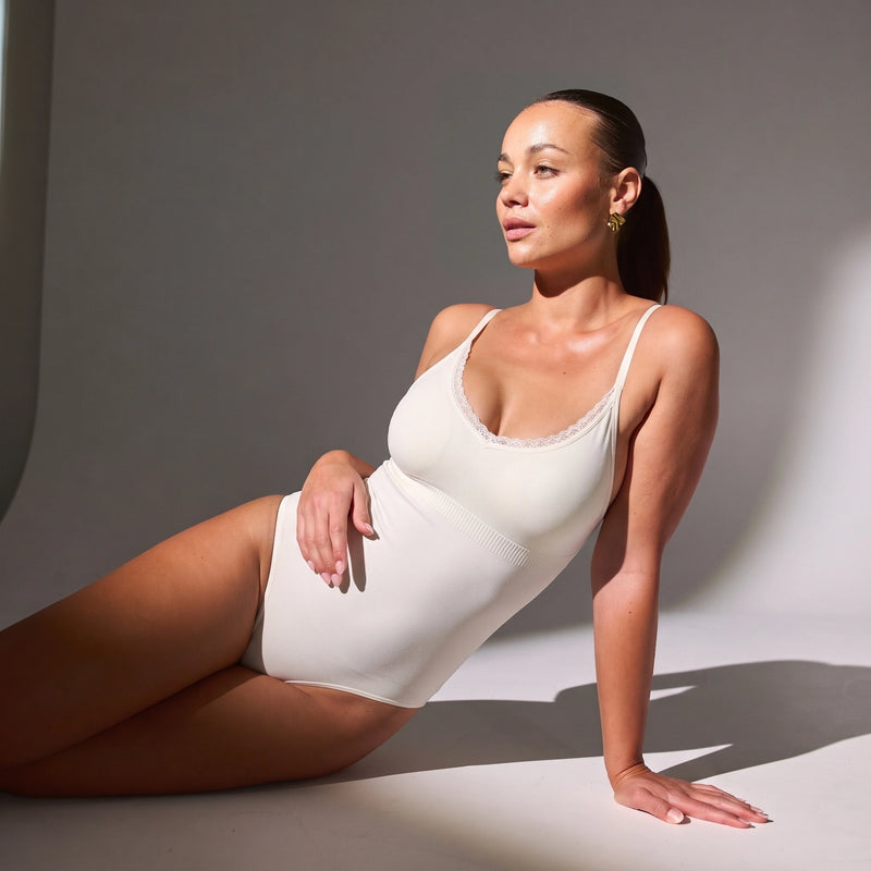 Shaping Body mit Spitze - Oberteile - Nahtloser Schnitt