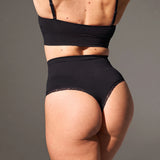 Shaping High Waist String mit Spitze - Unterhosen - Sicherer Sitz am Rücken
