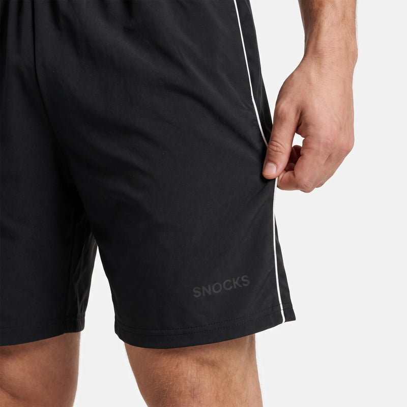 Sport Shorts Herren mit Kontraststreifen - Hosen - Atmungsaktiver Stoff