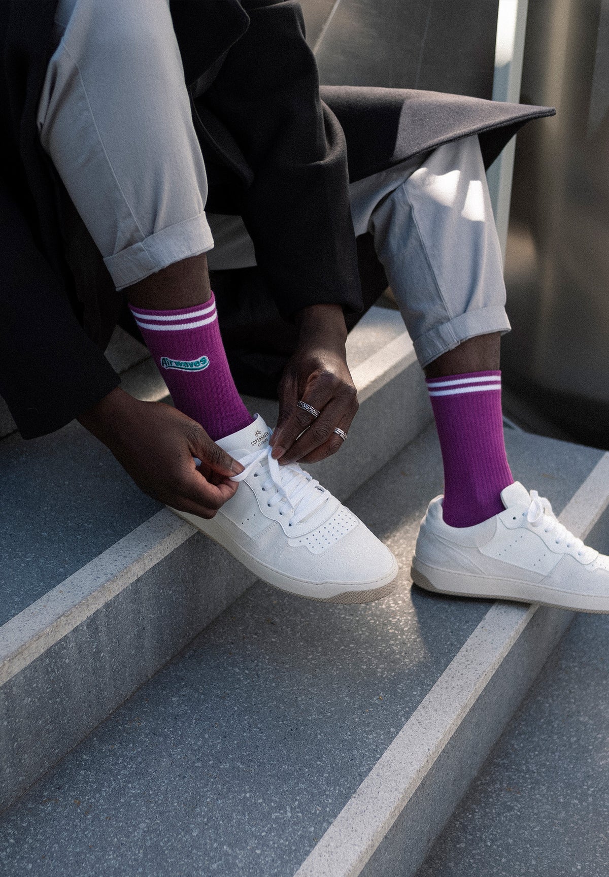 //snocks.com/cdn/shop/files/snocks-x-airwaves-2.jpg?v=1659450517